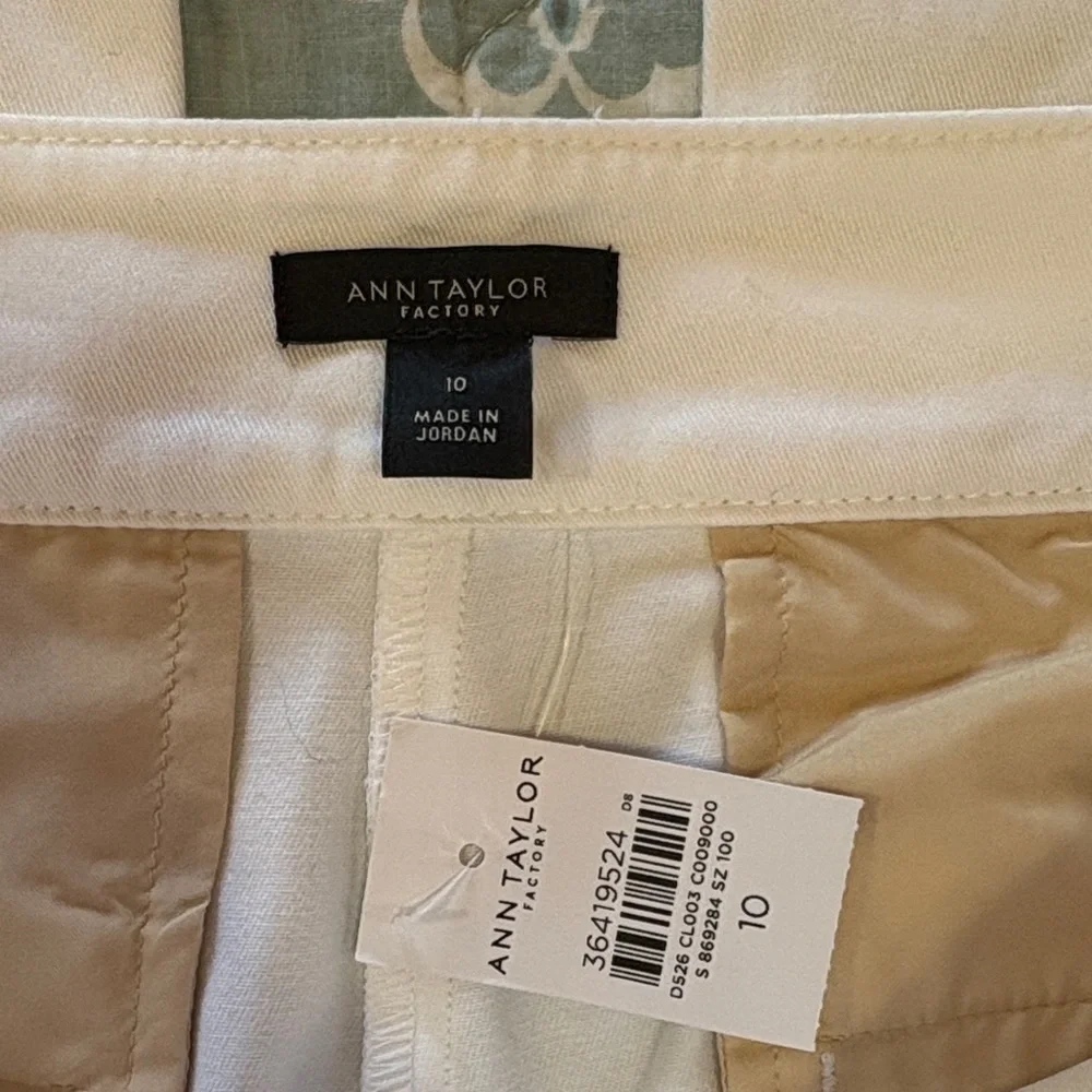 Ann Taylor Factory White Sailor-Inspired Straight Leg Trousers with Gold Buttons - Picture 4 of 4